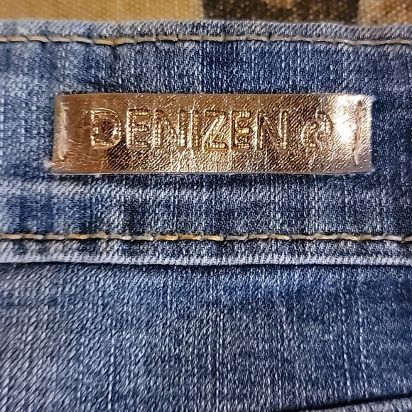 Levis skinny shorts womens - Picture 3 of 4